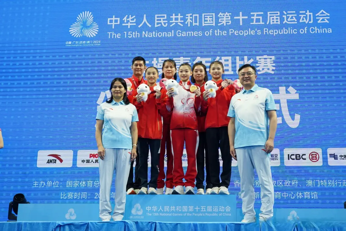 训练却从来, 全能决赛, 组全部三枚